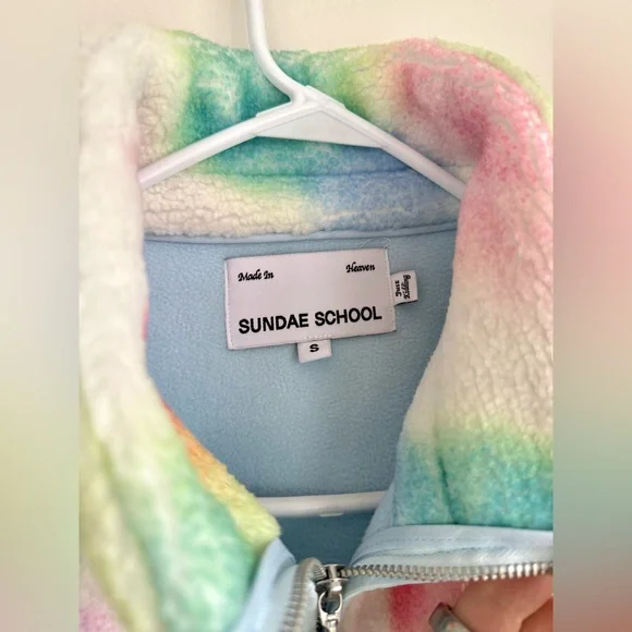 Sundae School Rainbow Valentine’s Day Drop Rainbow Fleece Unisex Small - Picture 5 of 14